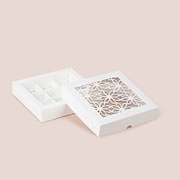 Коробка для 9 конфет с окном Ромашка