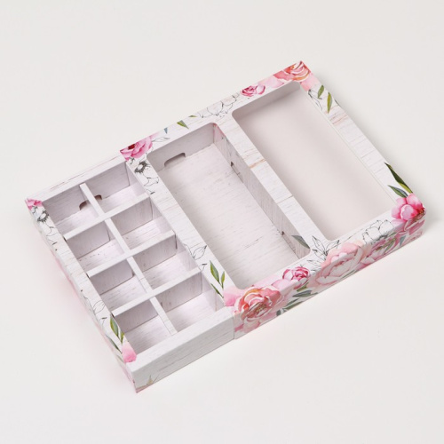 Коробка для конфет и шоколада 8 конфет + шоколад, с окном, пионы, 17.7x17.85x3.85 см фото 2 Коробка для конфет и шоколада 8 конфет + шоколад, с окном, пионы, 17.7x17.85x3.85 см фото 2