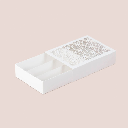 Коробка-пенал Ромашка для макарон в 3 ряда 227*169*55 мм