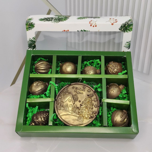 Набор из 8 шоколадных конфет и медали С Новым Годом!