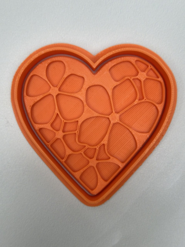 Вырубка с оттиском Сердце с цветами, 8см