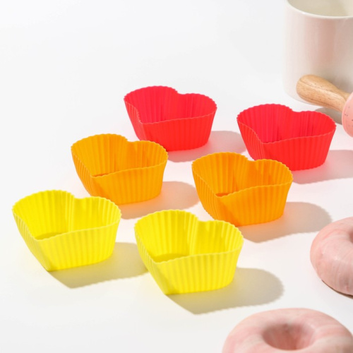 Форма для выпечки кексов Сердце, силикон, 7×3×6 см, 6 шт, розовые фото 2