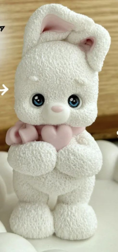 Фигурка из шоколадной глазури "Зайка с сердечками"