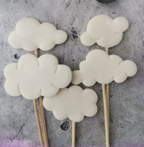 Набор на шпажке из глазури Облака, 4 шт