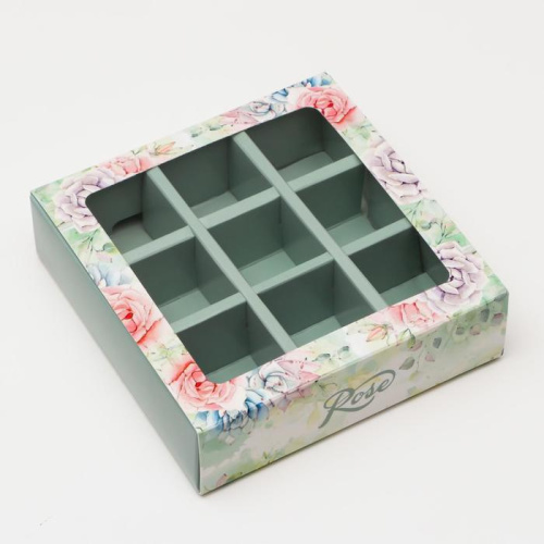 Коробка под 9 конфетRose с окном, 14.5×14.5×3.5 см