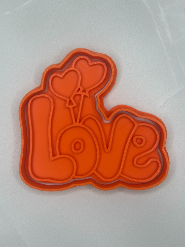 Вырубка с оттиском LOVE, 9.5см