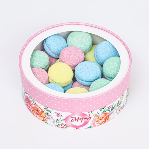 Коробка для макарун тубус с окном 8 Марта с розами, 21×21×7 см