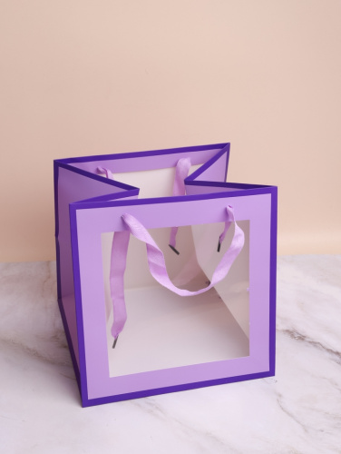 Пакет подарочный КУБ 20*20*20см, сиреневый с фиолетовым кантом, с окном