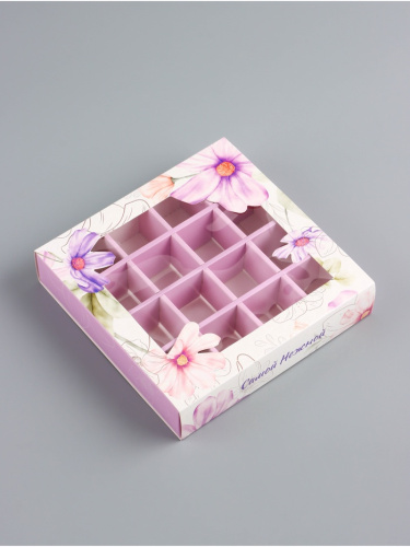 Коробка для конфет 16 шт. «Самой нежной», 17.7×17.7×3.8 см фото 2 Коробка для конфет 16 шт. «Самой нежной», 17.7×17.7×3.8 см фото 2