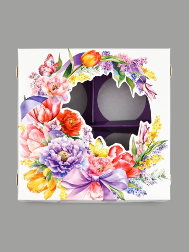 Коробка для 4 конфет со скретч-слоем Букет, 10.5×10.5×3.5 см