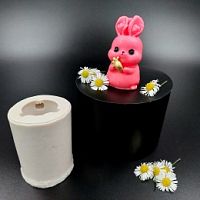 Молд 3D Зайчик малыш с морковкой 5,6*3,8см