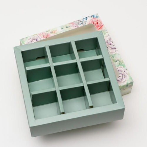 Коробка под 9 конфет Rose с окном, 14.5×14.5×3.5 см — купить в нашем магазине для кондитеров в Москве фото 2