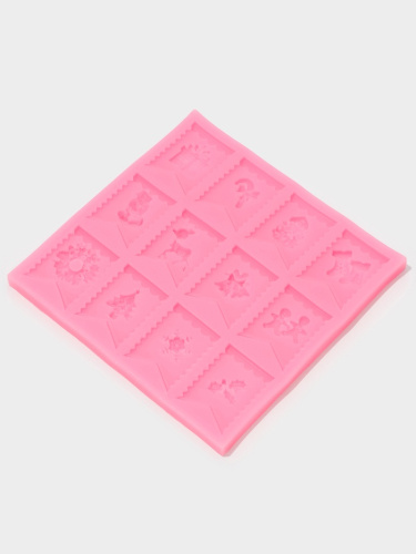 Молд новогодний Новогодние флажки, силикон, 13.5×13.5×0.8 см, розовый Молд новогодний Новогодние флажки, силикон, 13.5×13.5×0.8 см, розовый