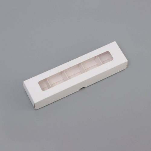 Коробка для 5 конфет с окном, с разделителями, белый 21×5.5×3.3 см фото 2